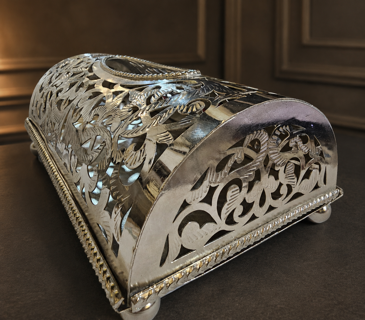 Moroccan Silver Arabesque Tissue Holder M107