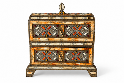 Xandoré Relic Treasure Antique Chest