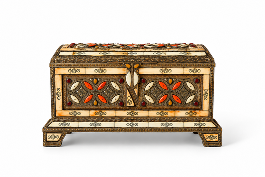 Xandoré Relic Treasure Antique Chest