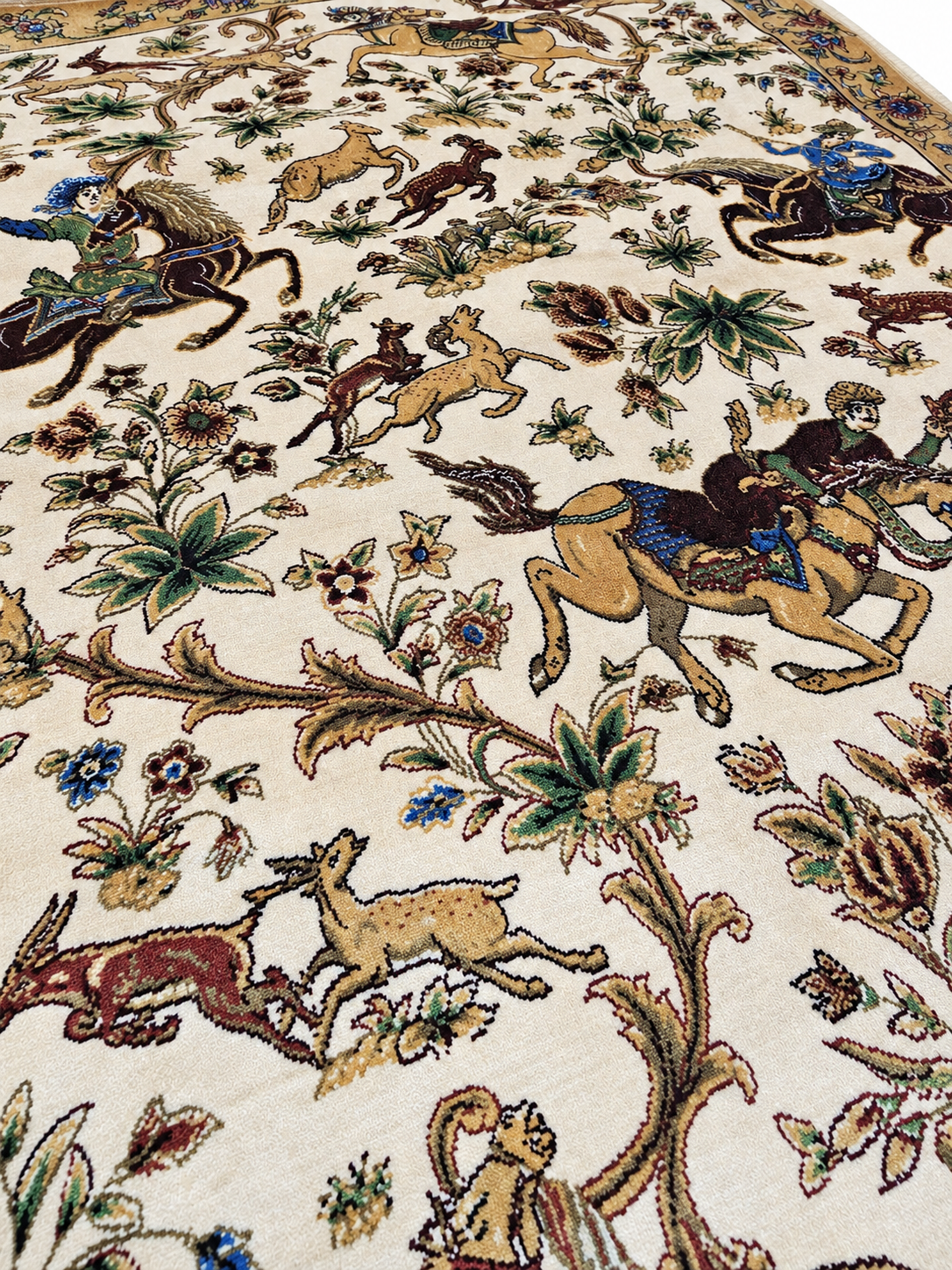 Royal Persian Hunting Garden Silk Carpet - Beige -  60x90cm