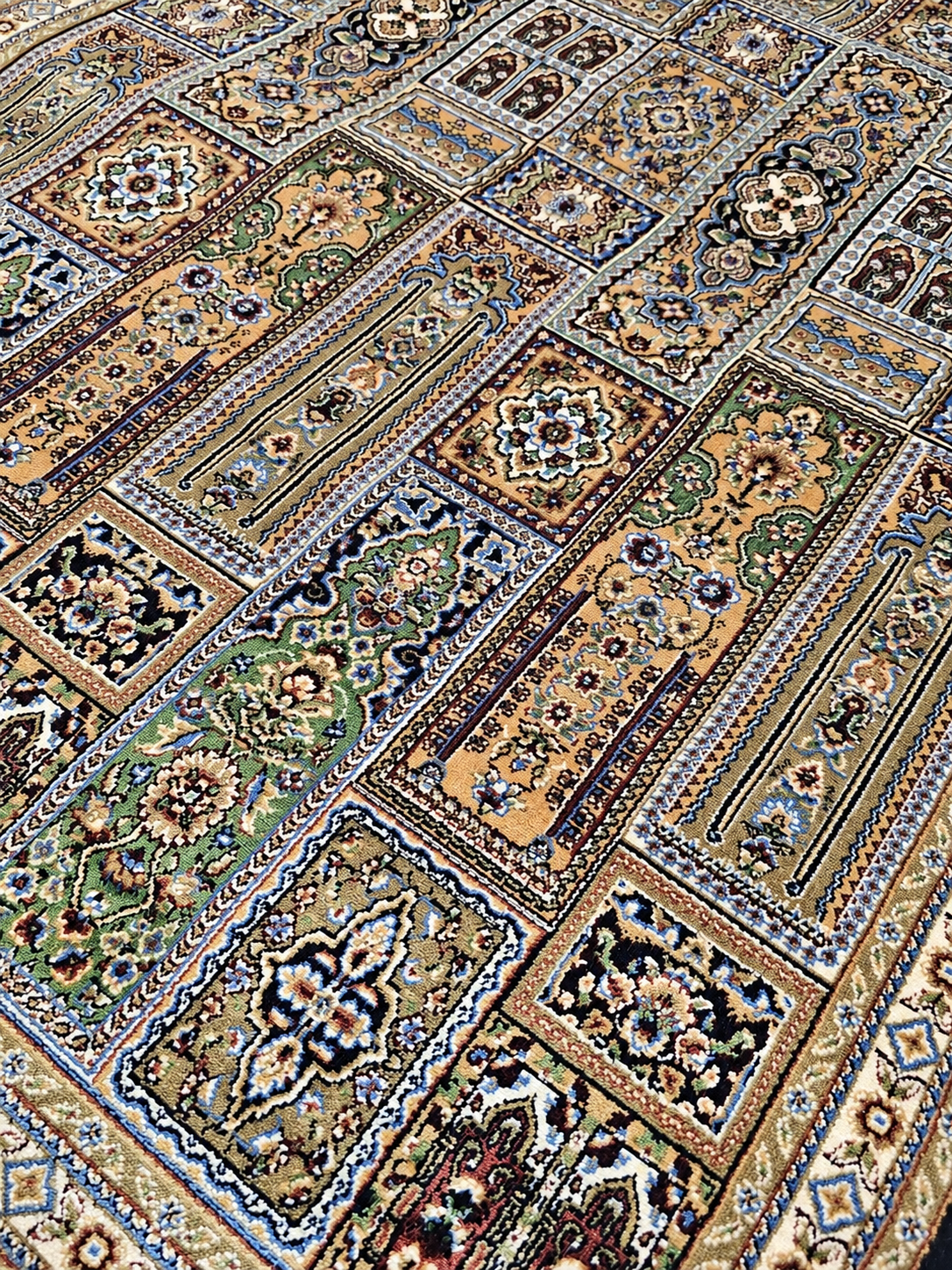 Persian Garden Mosaic Silk Carpet 60x90cm