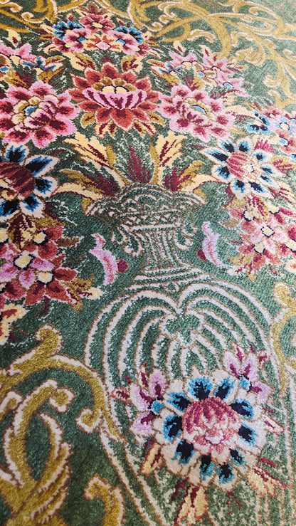 Emerald Royal Garden Hand-Bordered Natural Wool &Silk Carpet 200x300 cm